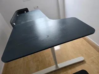 Mesa de oficina gris BEKANT 160*69  brazo izdo 110