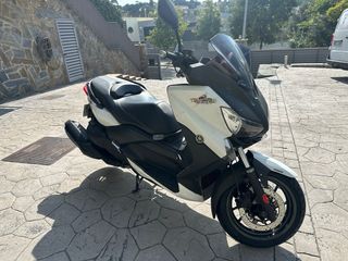 Yamaha Xmax 400