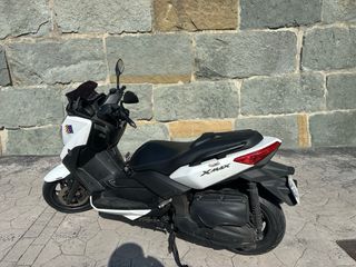 Yamaha Xmax 400