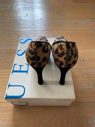Décolleté Guess, animalier, 37