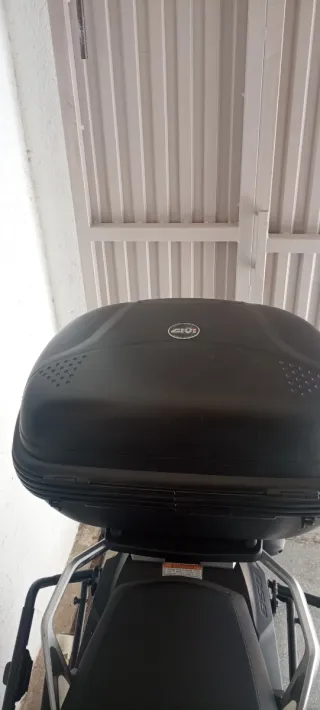 Baúl Givi para v-strom 650