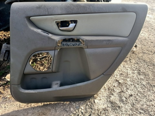 GUARNECIDO PUERTA TRASERA DERECHA VOLVO XC90 D524