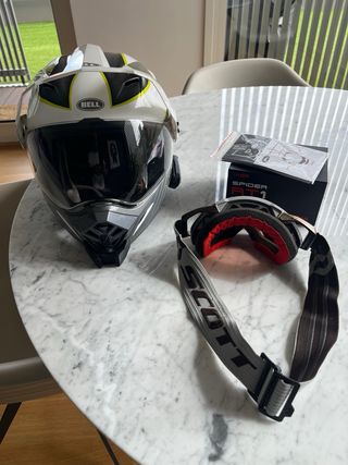 Casco Bell con IntercomSena Gafas Scott talla XL