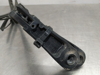 BRAZO LIMPIA DELANTERO DERECHO CHRYSLER JEEP CHER