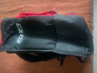 Mochila Triatlón Zone3 Negra y Roja