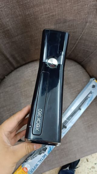 Xbox 360 Negra
sin mando 