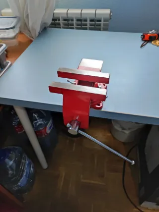 Tornillo de banco GRANDE NUEVO
