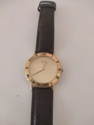 Orologio Gucci placcato in oro 