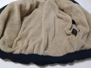 Cazadora Bomber Zara Negra con Cuello Peludo Talla