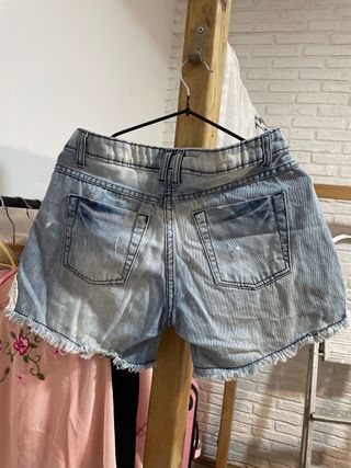 Shorts vaqueros GNA con encaje