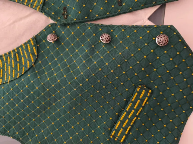 Chaleco Baturro Verde y Dorado