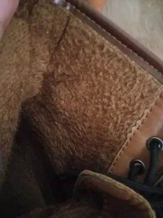 Botas de cuero marrones con cordones