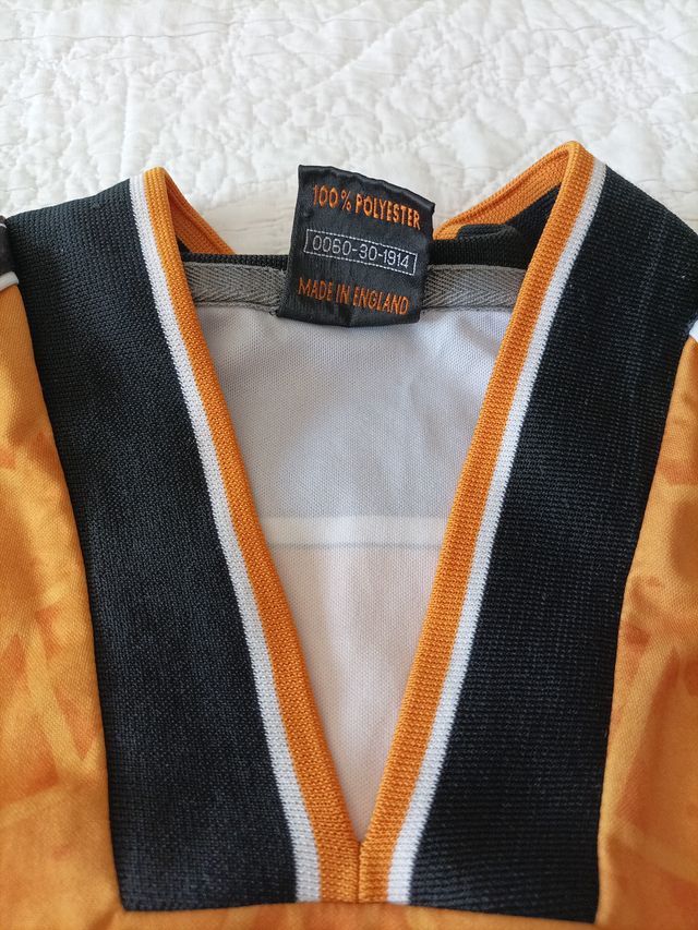 Camiseta Wolverhampton vintage  Puma Talla M