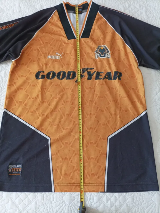 Camiseta Wolverhampton vintage  Puma Talla M