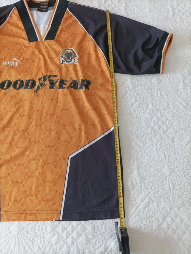 Camiseta Wolverhampton vintage  Puma Talla M