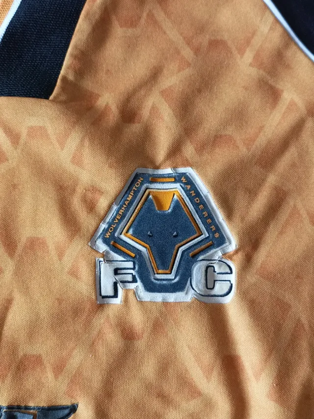 Camiseta Wolverhampton vintage  Puma Talla M