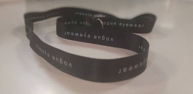 Laccetto porta badge Vogue Eyewear – Nero, Nuovo