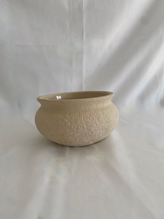 Cuenco de cerámica beige