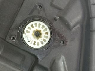 ELEVALUNAS TRASERO IZQUIERDO MAZDA CX-7 (ER)