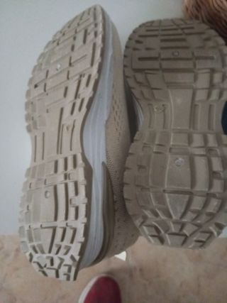 Zapatillas Brooks London Mujer Beige