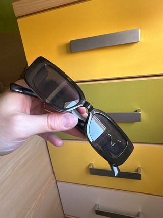 Gafas de sol negras