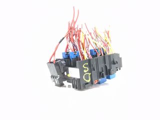 CAJA RELES / FUSIBLES RENAULT CLIO V (3)