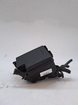 CAJA RELES / FUSIBLES LEXUS NX (3)