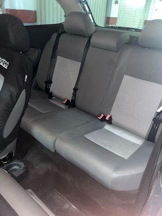 SEAT Ibiza 2004