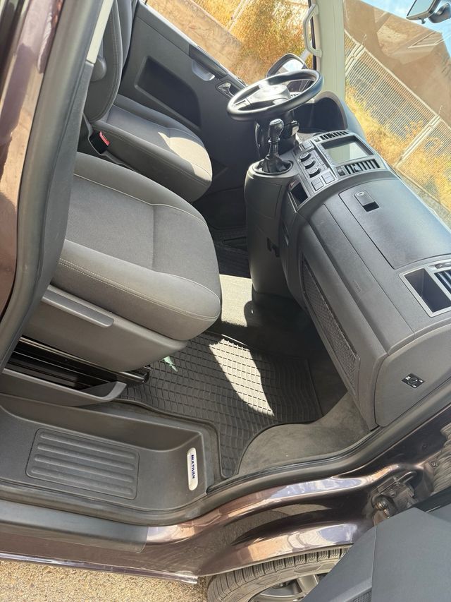 Volkswagen Multivan 2012