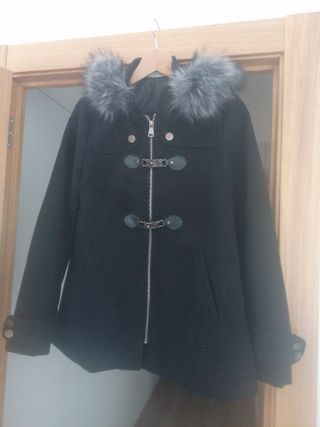 Chaqueta negra mujer con capucha