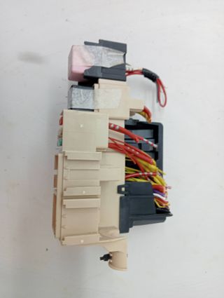 CAJA RELES / FUSIBLES RENAULT KANGOO (F/KC0) (2)