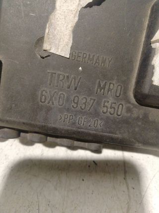 CAJA RELES / FUSIBLES VOLKSWAGEN POLO BERLINA (6N1)