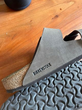 Birkenstock Arizona Estrechas - Mocha