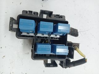 CAJA RELES / FUSIBLES NISSAN NOTE (11)