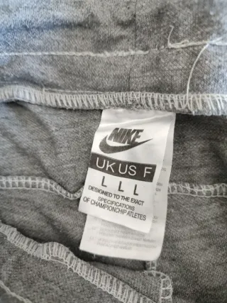 Chándal Nike gris niño