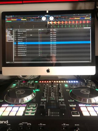 Controladora DJ Roland DJ-505