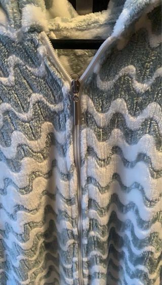 Mono pijama verde y blanco