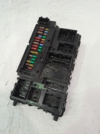 CAJA RELES / FUSIBLES FORD MONDEO TURN. (2)