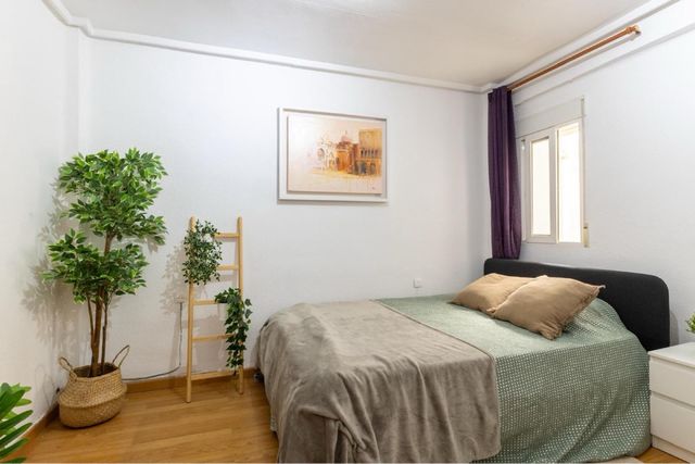 Arriendo habitacion de pareja