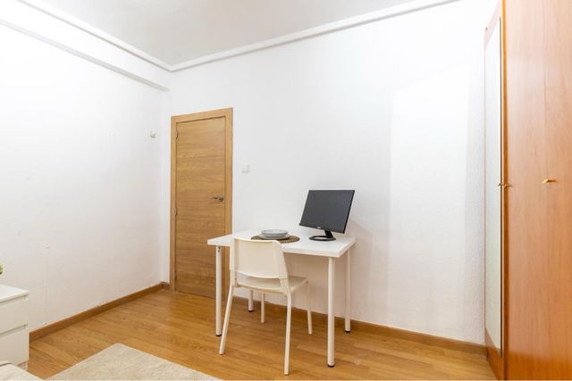 Arriendo habitacion de pareja