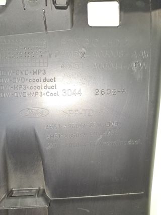 GUANTERA FORD FOCUS BERLINA (CAP) (7)