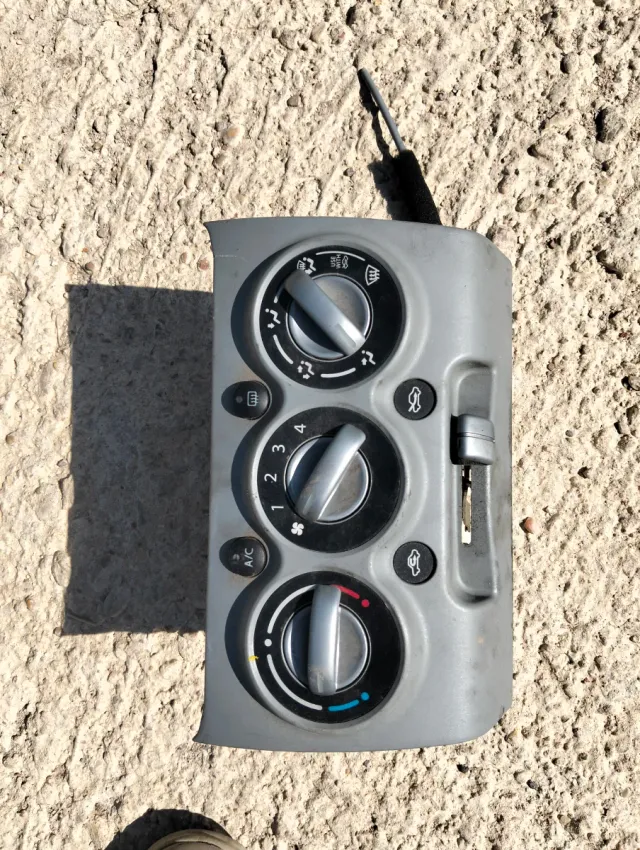 Mando Calefacción Suzuki Alto Nissan Pixo A/A