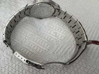 Reloj Victorinox Swiss Army Plata y Verde