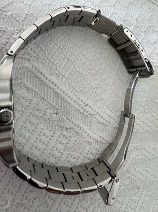 Reloj Victorinox Swiss Army Plata y Verde