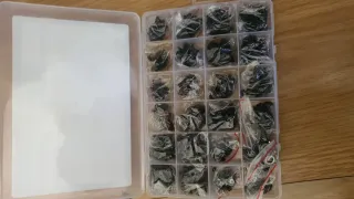 Juego de Tornillos y Tuercas Métricos 1274 Pcs M2