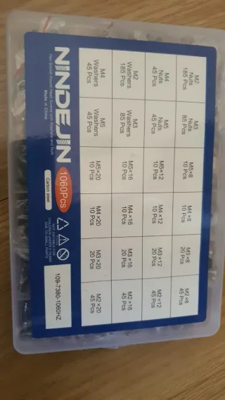 Juego de Tornillos y Tuercas Métricos 1274 Pcs M2