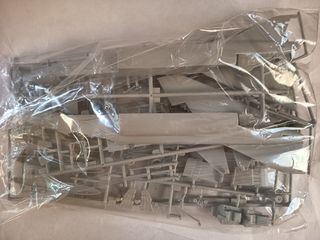 Maqueta Avión F-4J Phantom II Revell 1/72