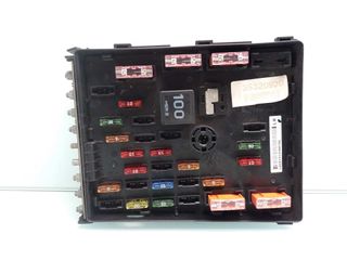 CAJA RELES / FUSIBLES VOLKSWAGEN PASSAT BERLINA (3A2)
