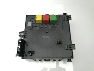 CAJA RELES / FUSIBLES OPEL VECTRA C CARAVAN (2)