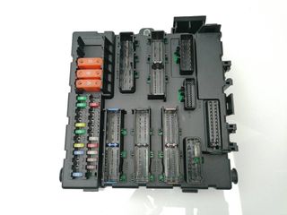 CAJA RELES / FUSIBLES OPEL VECTRA C CARAVAN (2)